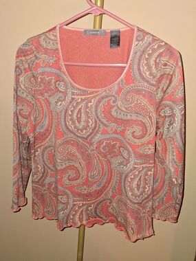 Liz Claiborne Coral Paisley Scoop-Neck Long Sleeve Top